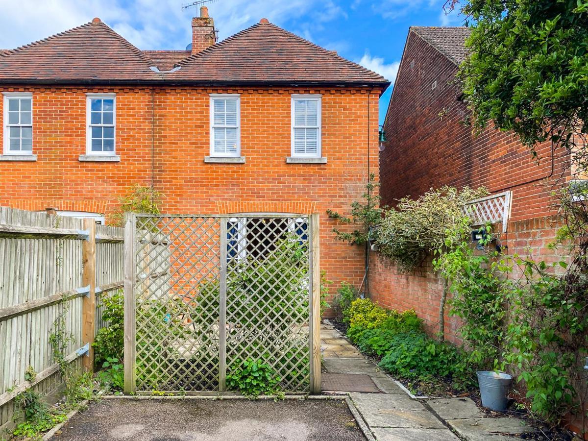 The Marlowe - Beautiful House In The Heart Of Canterbury With Free Parking المظهر الخارجي الصورة