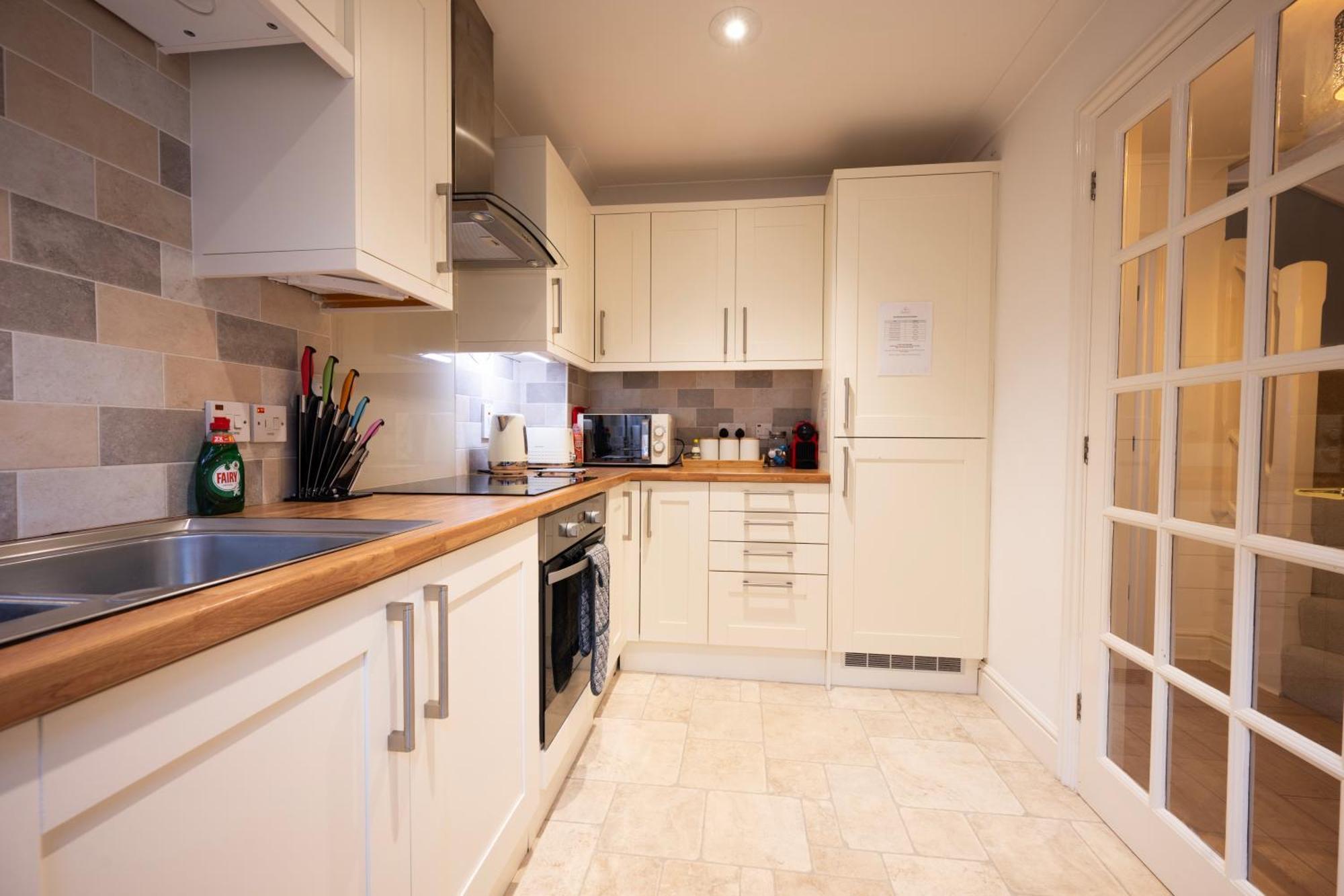 The Marlowe - Beautiful House In The Heart Of Canterbury With Free Parking المظهر الخارجي الصورة